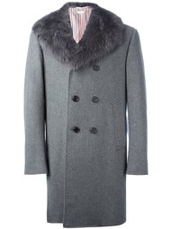 двубортное пальто с меховым воротником Thom Browne