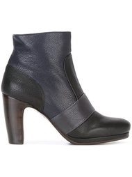 contrast panel ankle boots  Chie Mihara