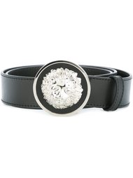 lion buckle belt Versus