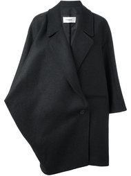 объемное пальто Chalayan