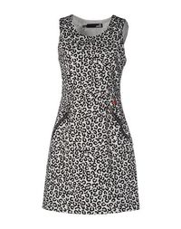 Короткое платье Love Moschino
