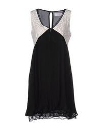 Короткое платье Kaos