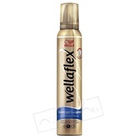 WELLA Мусс для укладки волос объем до двух дней сильной фиксации Wellaflex 200 мл