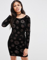 Бархатное платье с блестящим принтом Motel Leo - Черный