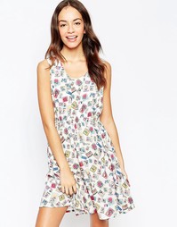 Платье с принтом открыток Yumi - Кремовый