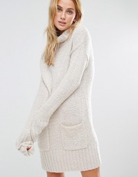 Платье из мягкого трикотажа с отворачивающимся воротом Fashion Union - Кремовый