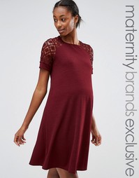 Свободное платье для беременных с кружевными вставками Bluebelle Maternity - Красный
