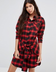 Платье-рубашка в клетку с завязкой на талии Boohoo - Красный