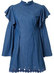джинсовое платье с оборками DressCamp
