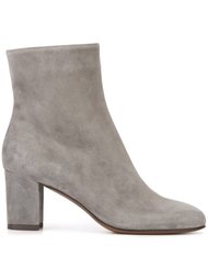 chunky heel ankle boots L'Autre Chose