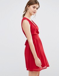 Приталенное платье Jasmine - Красный