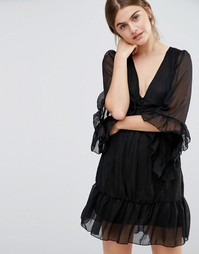 Короткое приталенное платье с оборками на кромке и рукавах Jasmine - Черный
