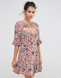 Платье с принтом и шнуровкой For Love and Lemons Ayla - Розовый