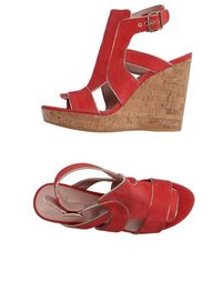 Сандалии Stuart Weitzman