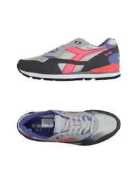 Низкие кеды и кроссовки Diadora
