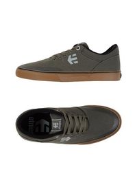 Низкие кеды и кроссовки Etnies