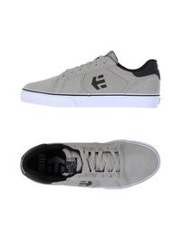 Низкие кеды и кроссовки Etnies