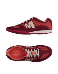 Низкие кеды и кроссовки Merrell