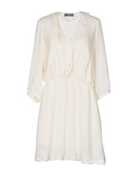 Короткое платье Soallure