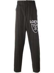 брюки в тонкую полоску с логотипом Loewe