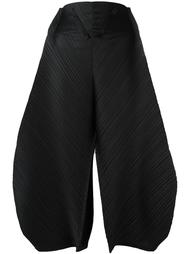 pleated cropped trousers Pleats Please By Issey Miyake