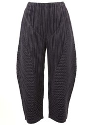 cropped pleated trousers  Pleats Please By Issey Miyake