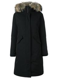 парка с капюшоном и меховой оторочкой Woolrich