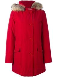 пальто-пуховик 'Arctic' с отделкой из меха енота Woolrich