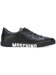 кеды с логотипами Moschino