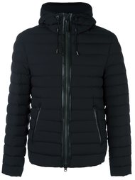 дутая куртка Mackage