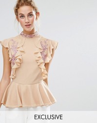 Hope &amp; Ivy Frill Top with Embroidery - Розовый