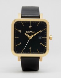 Черные часы с квадратным циферблатом и кожаным ремешком Nixon Ragnar 36 - Черный