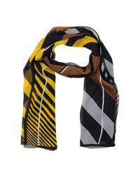 Палантин Fendi