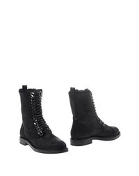 Полусапоги и высокие ботинки Casadei