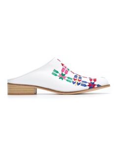embroidered slippers Manolita