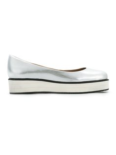 metallic pumps Manolita