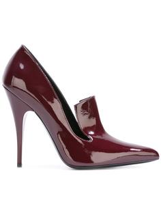 loafer-style pumps Versus