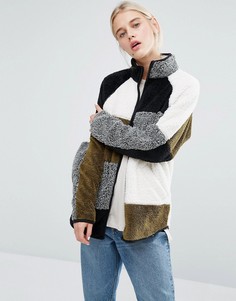 Флисовая куртка колор блок Monki - Белый