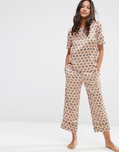 Пижамный комплект из атласных футболки и кюлотов с мозаичным принтом ASOS - Мульти