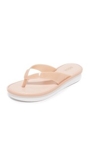 Сандалии New с ремешком между пальцами на высоких каблуках Melissa