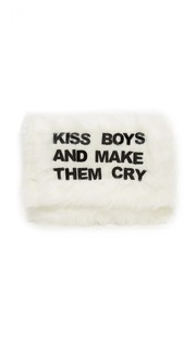 Косметичка Kiss Boys and Make Them Cry Mua Mua