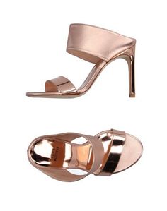 Сандалии Stuart Weitzman