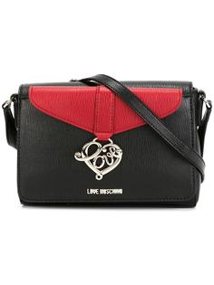 сумка через плечо с бляшкой с логотипом Love Moschino