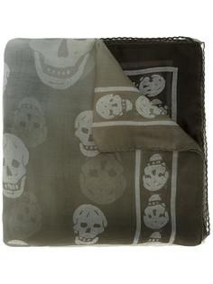 платок 'Skull' Alexander McQueen