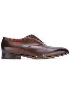 туфли на шнуровке с брызгами краски Salvatore Ferragamo