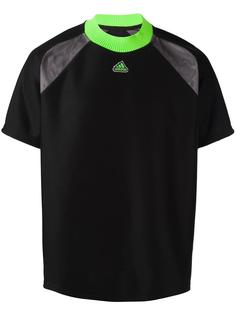 футболка контрастными панелями Adidas