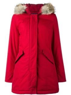 дутая парка на пуговицах Woolrich
