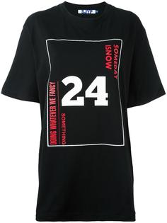 '24' print oversized T-shirt Steve J &amp; Yoni P