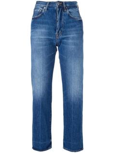 boyfriend cropped jeans +People