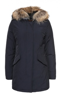 Пуховик с меховой отделкой капюшона Woolrich